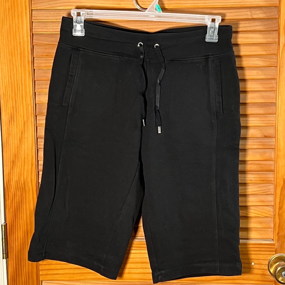 Danskin Now Women’s CAPRI Shorts